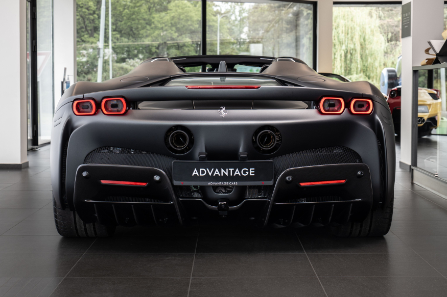 Ferrari SF90 Spider LIFT/LEDS/360/Karbon